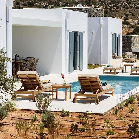 Villa Complex White And Rocks Парос Екстериор снимка