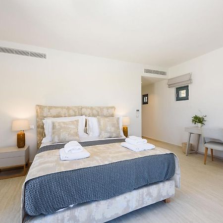 Villa Complex White And Rocks Парос Екстериор снимка
