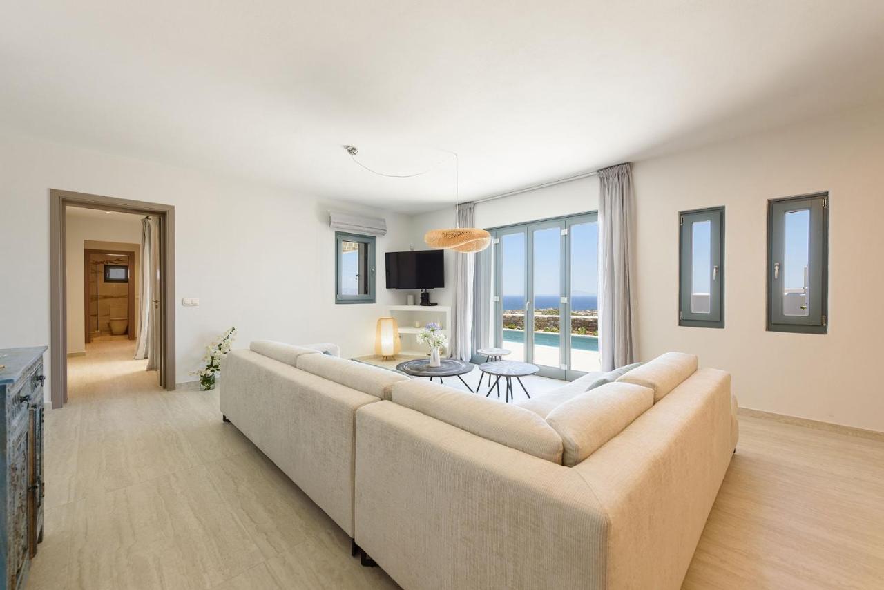 Villa Complex White And Rocks Парос Екстериор снимка