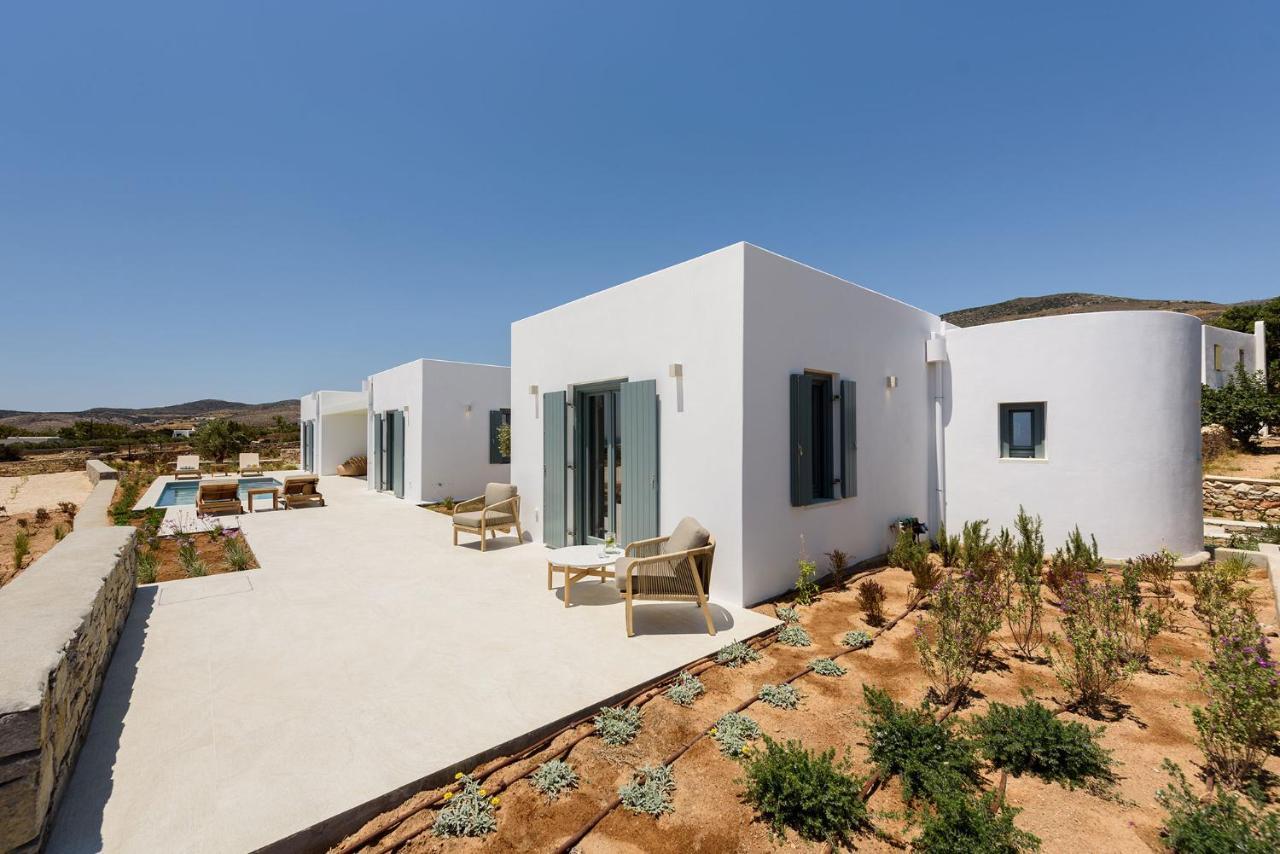 Villa Complex White And Rocks Парос Екстериор снимка