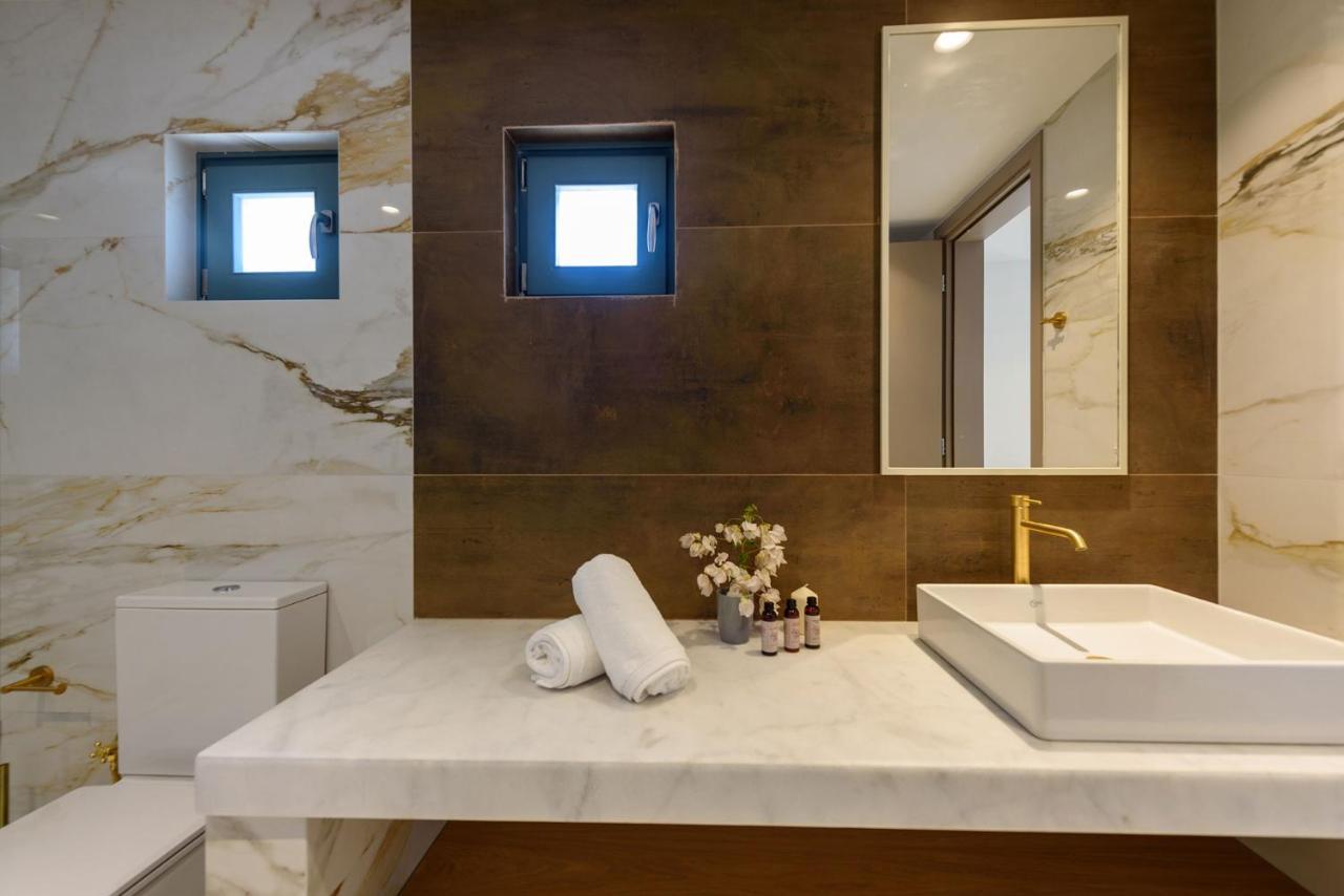 Villa Complex White And Rocks Парос Екстериор снимка