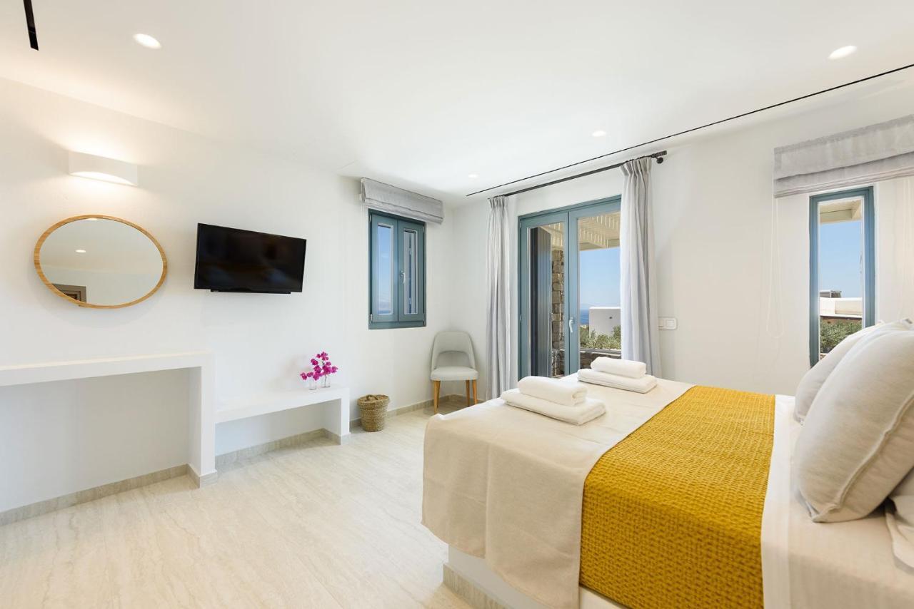 Villa Complex White And Rocks Парос Екстериор снимка