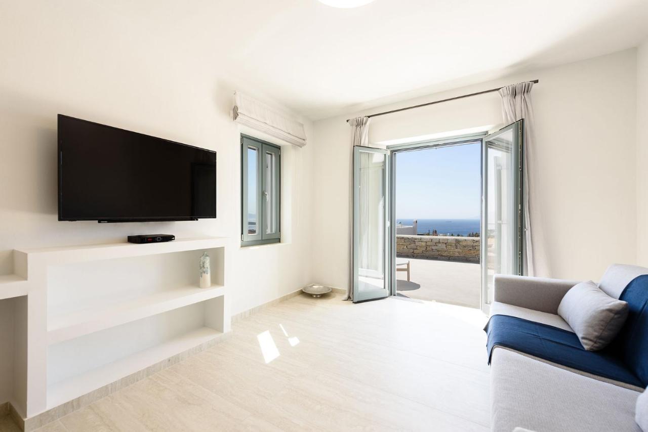 Villa Complex White And Rocks Парос Екстериор снимка