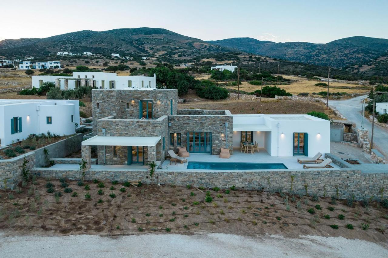 Villa Complex White And Rocks Парос Екстериор снимка