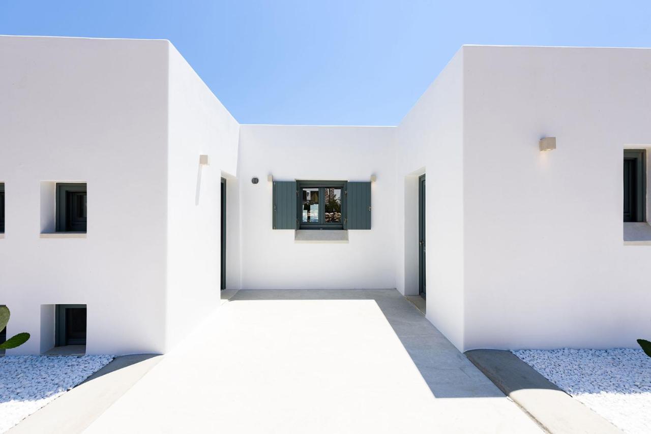 Villa Complex White And Rocks Парос Екстериор снимка